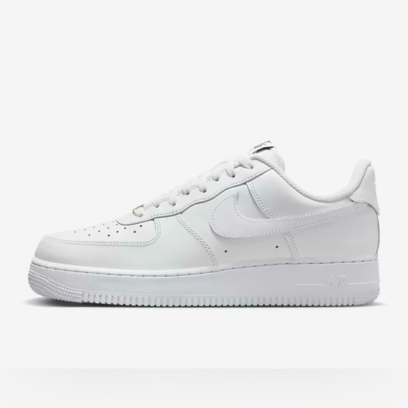 Nike Air Force 1'07 EasyOn, Men’s size9 NWT! - Picture 1 of 9
